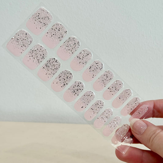 Semicured Gel Nail Polish Kit in ‘Empress’