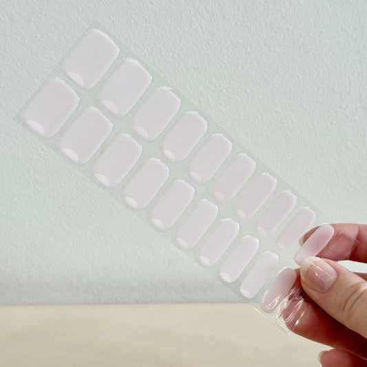 Semicured Gel Nail Polish Kit in ‘Lunula’